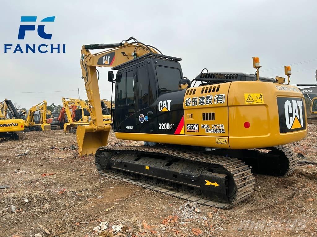 CAT 320d2 Pásové rýpadlá