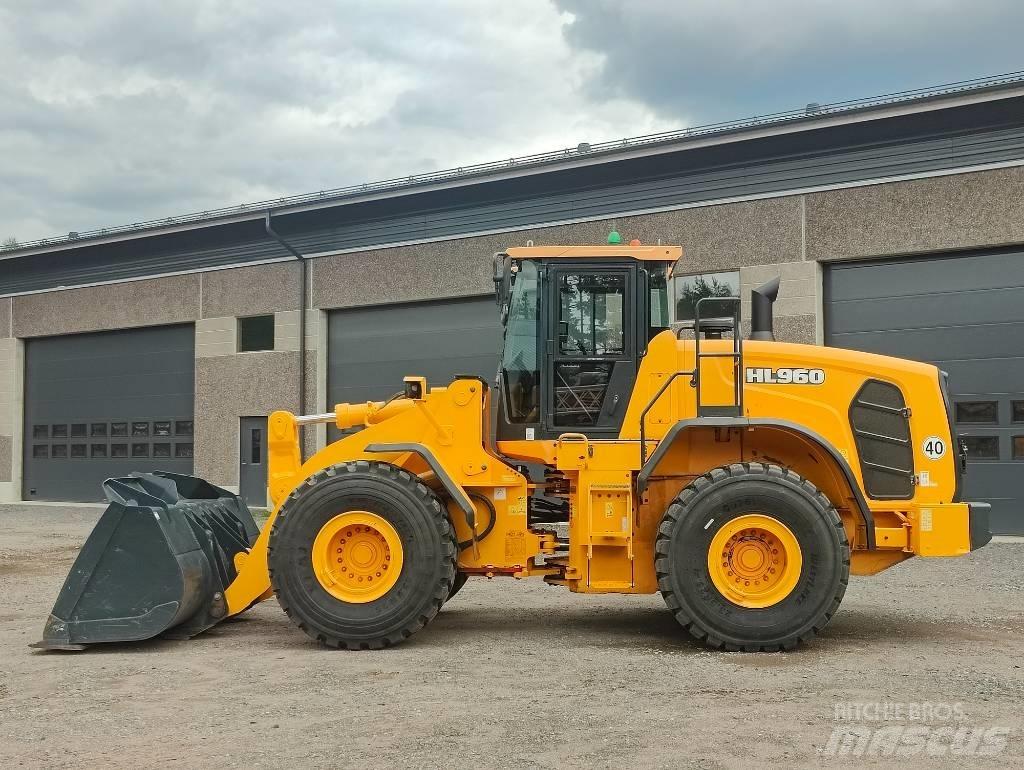Hyundai HL 960 Kolesové nakladače