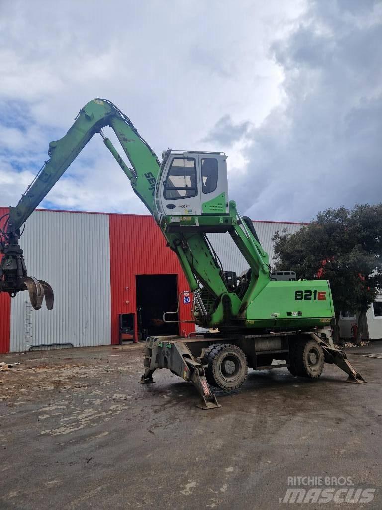 Sennebogen 821 E Kolesové rýpadlá