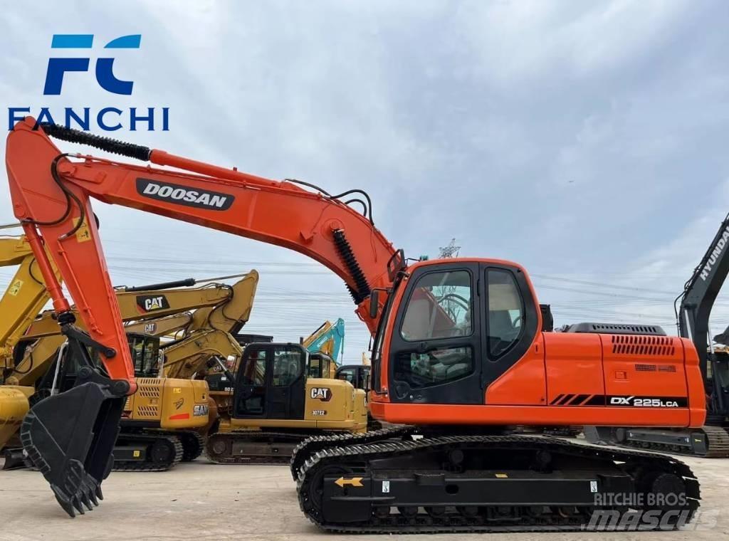 Doosan DX 225 LCA Pásové rýpadlá