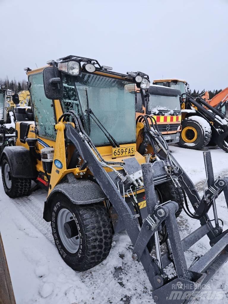 Wille 465 Kompaktné traktory