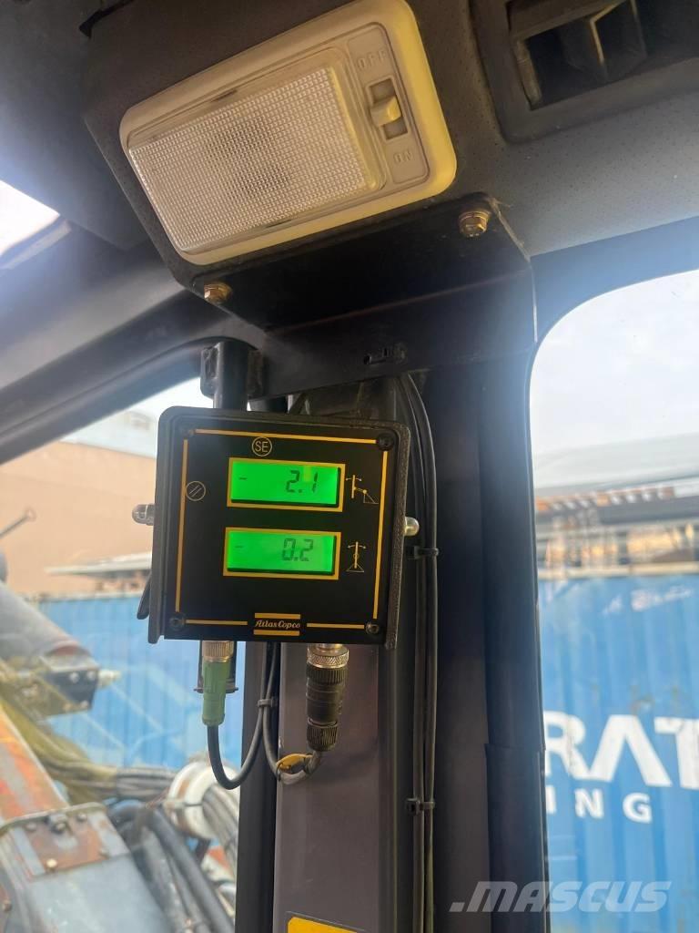 Atlas Copco ECM 660 Povrchové vrtné súpravy