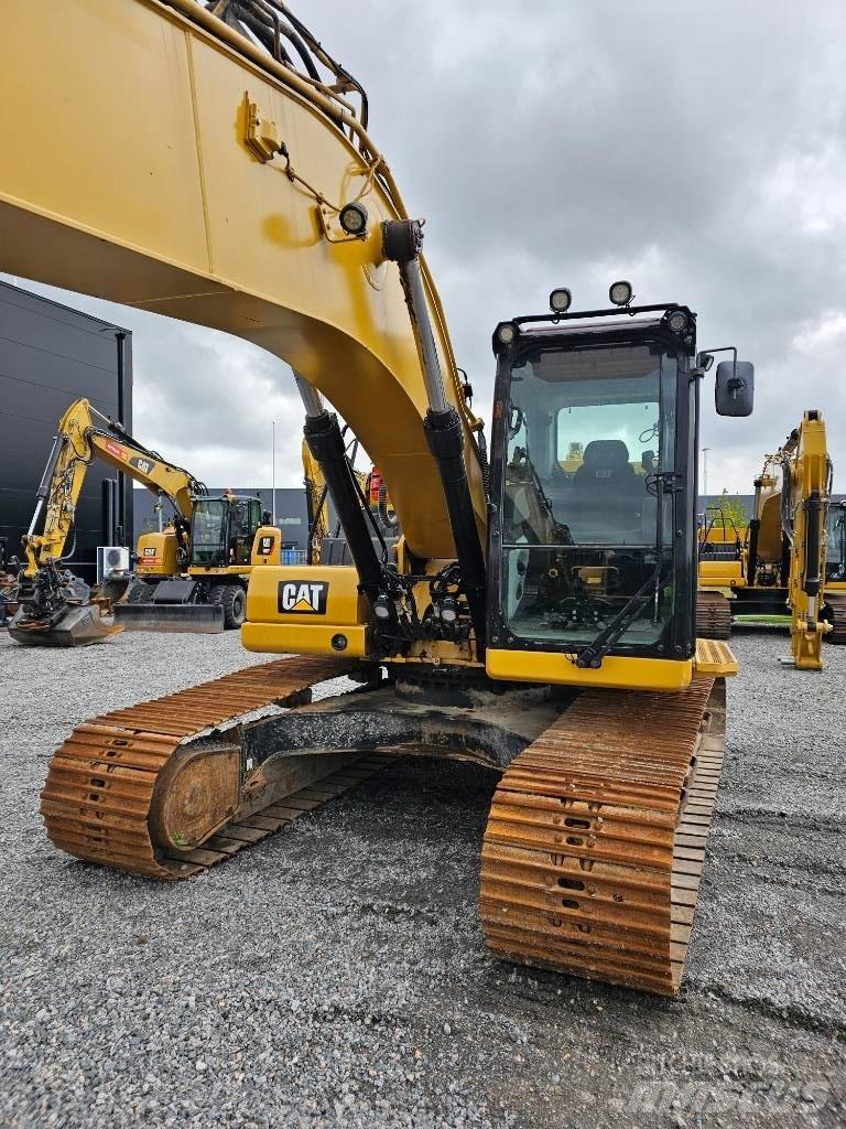 CAT 320 Pásové rýpadlá