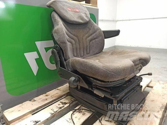 Valtra N 163 chair Kabíny a interiér