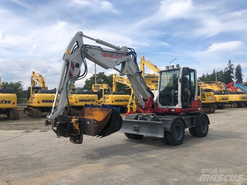 Takeuchi TB295W Kolesové rýpadlá