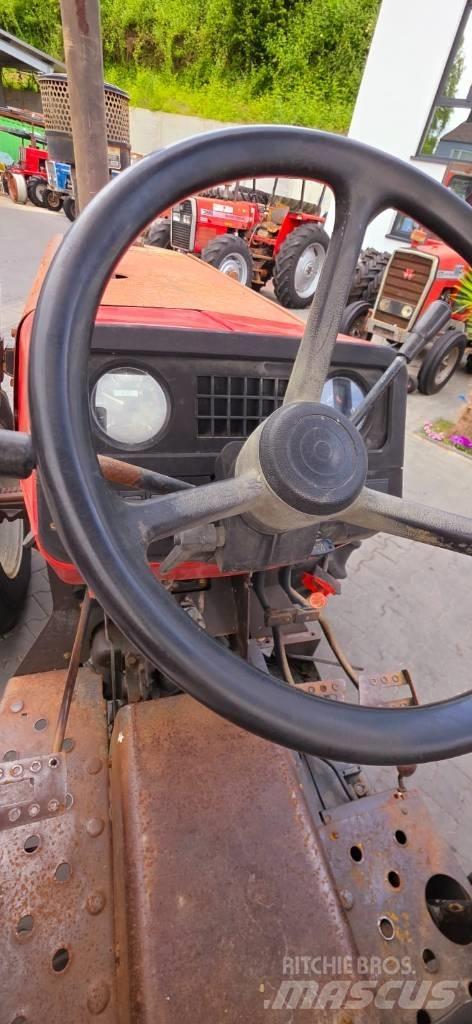 Massey Ferguson 390 Traktory