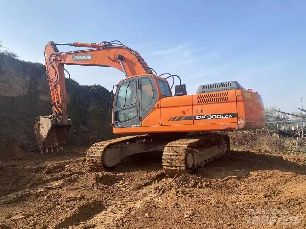 Doosan DX 300 LC Pásové rýpadlá