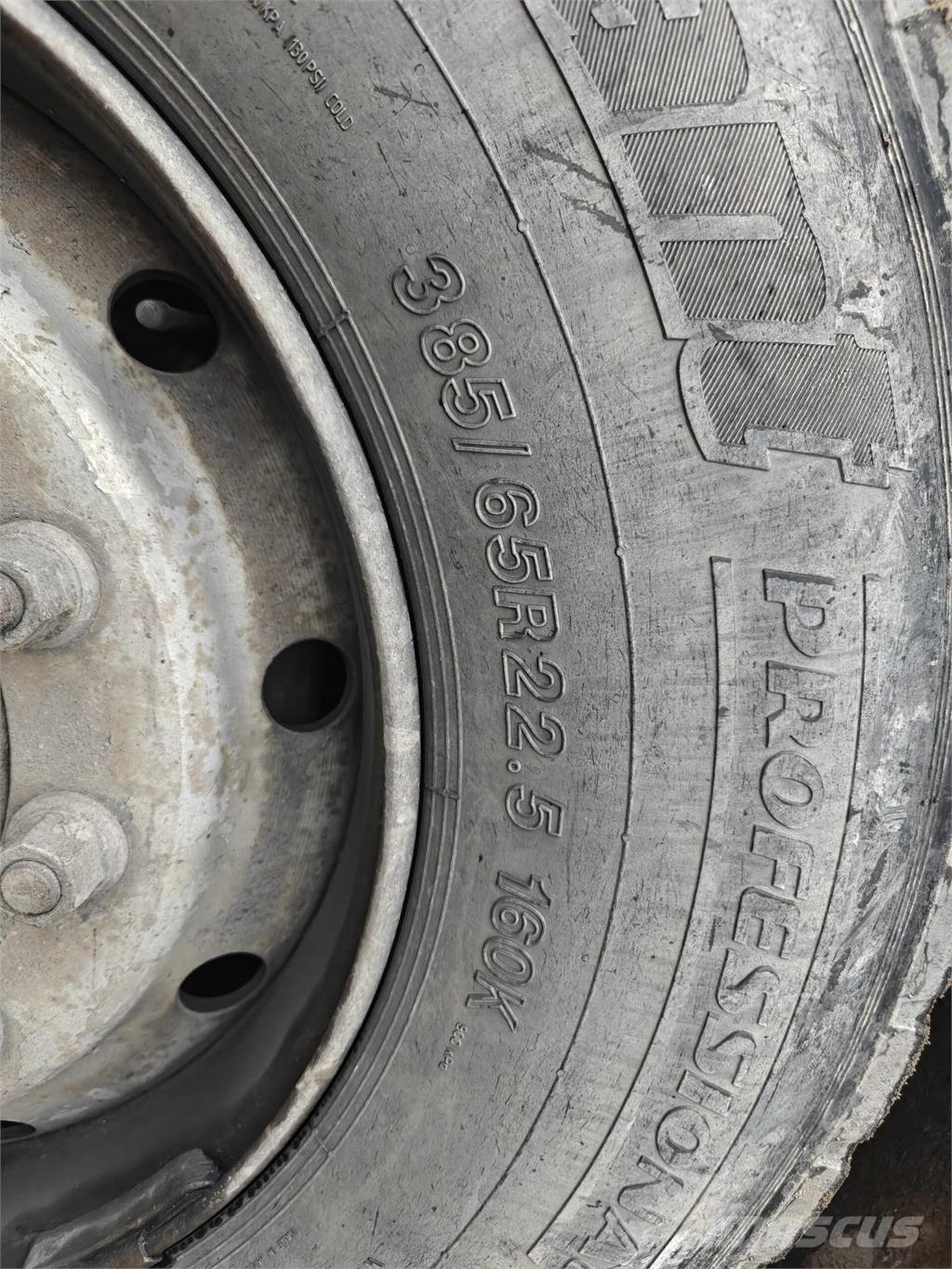 Sisu E11M Sklápače