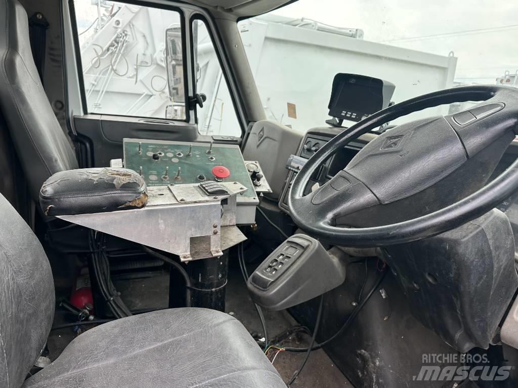 International 7500 Smetiarske vozidlá