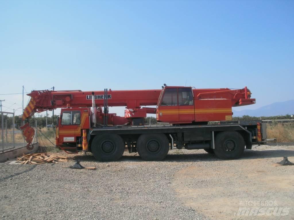Liebherr LTM 1045 Univerzálne terénne žeriavy