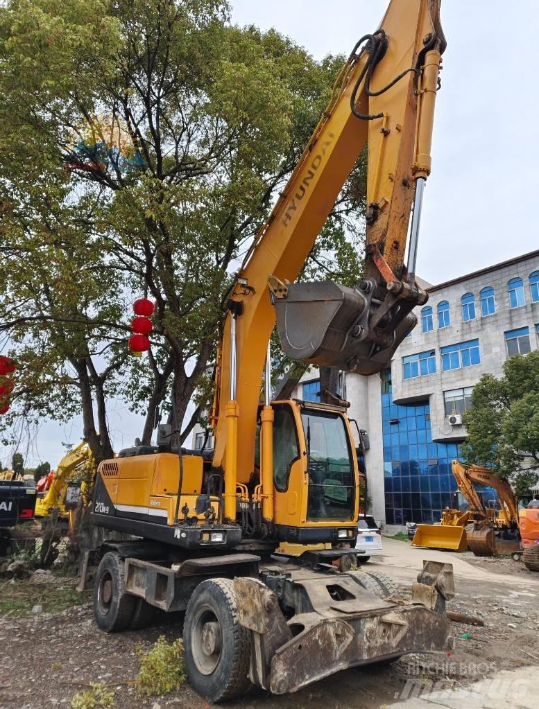 Hyundai R210W-9 Kolesové rýpadlá