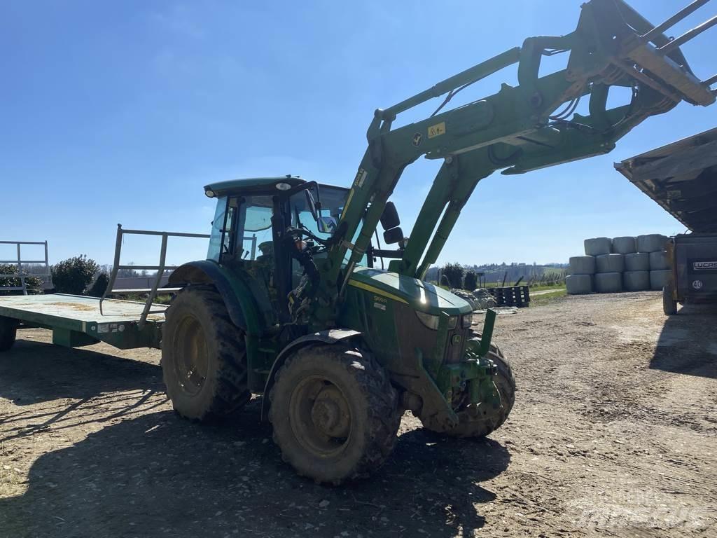 John Deere 5100 R Traktory