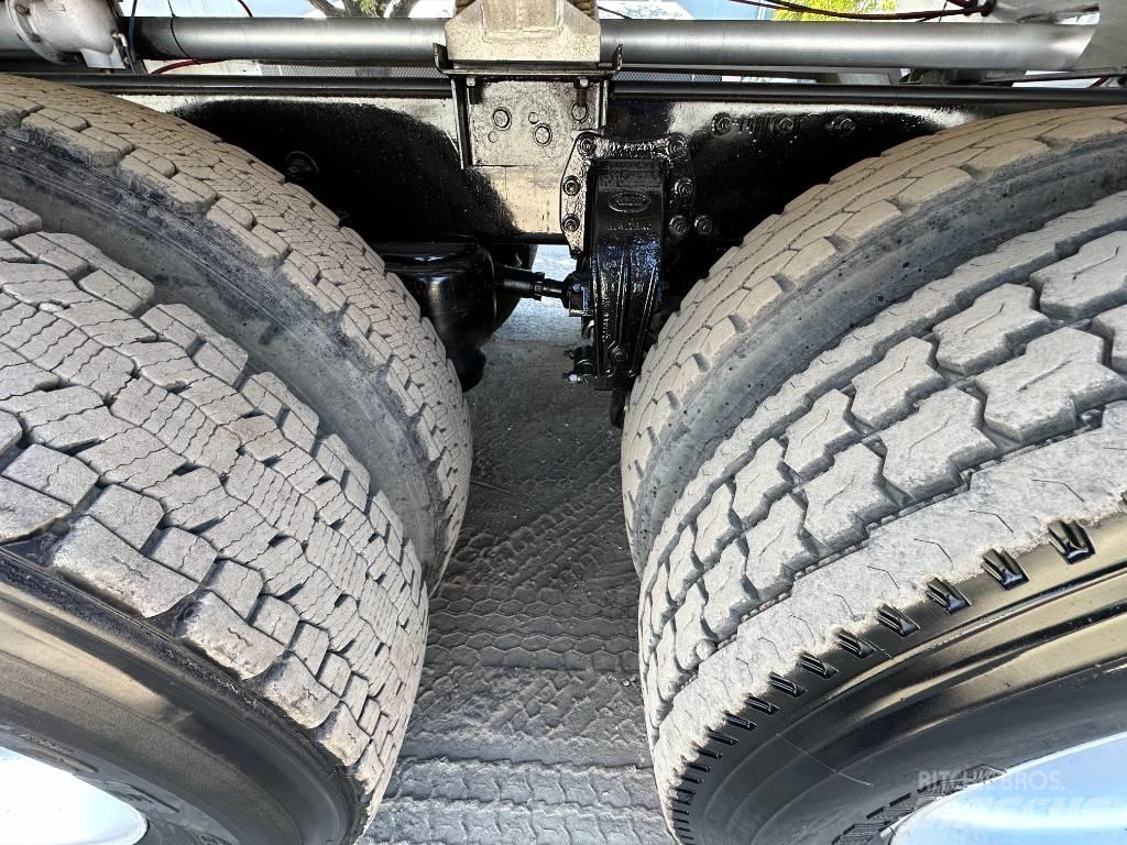 Peterbilt 365 Cisternové nákladné vozidlá