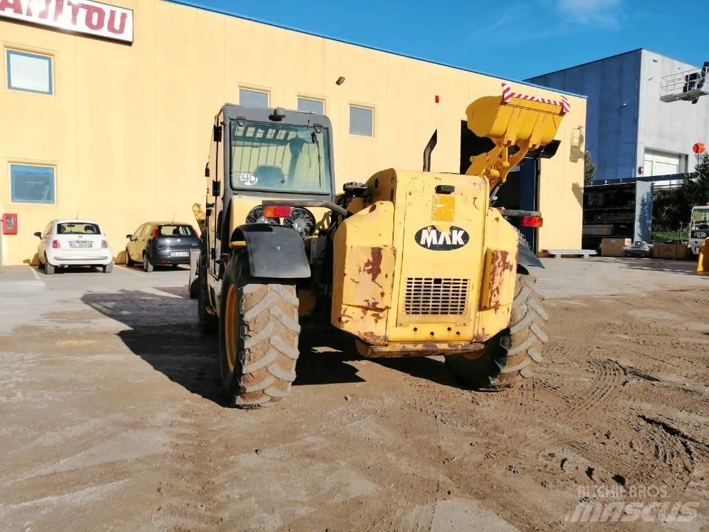 New Holland LM1740 A Teleskopické manipulátory