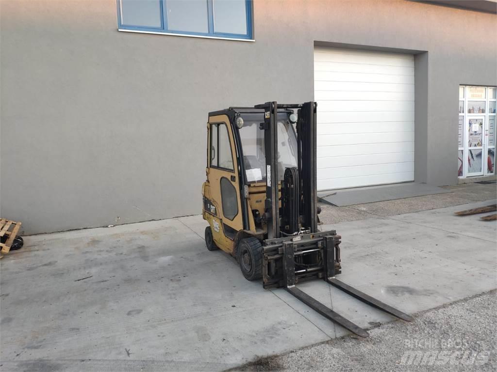 CAT GP15N LPG vozíky