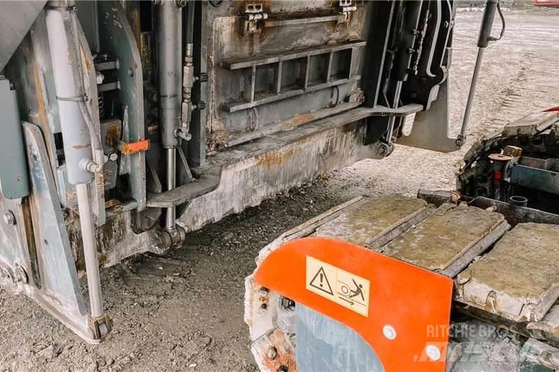 Wirtgen W220 Ďalšie nákladné vozidlá