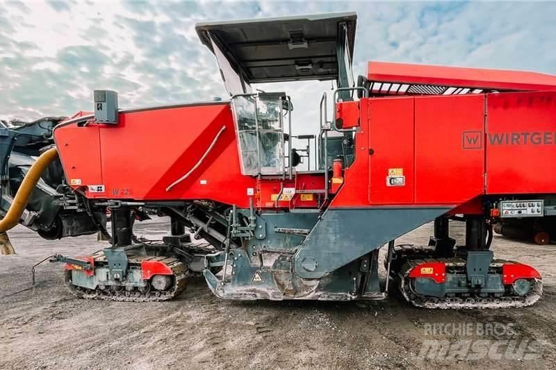 Wirtgen W220 Ďalšie nákladné vozidlá