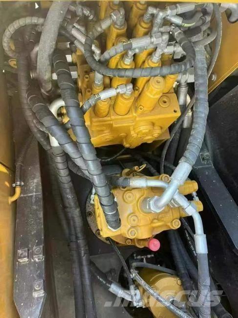 Sany 155C Pásové rýpadlá