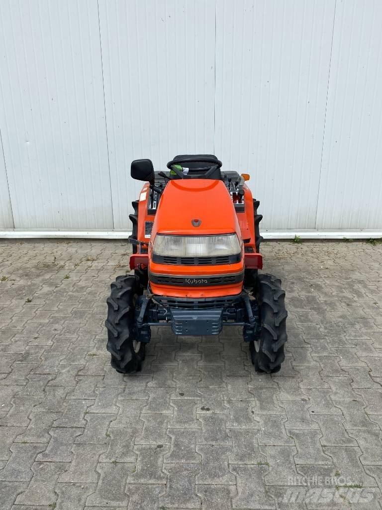 Kubota A14 Kompaktné traktory