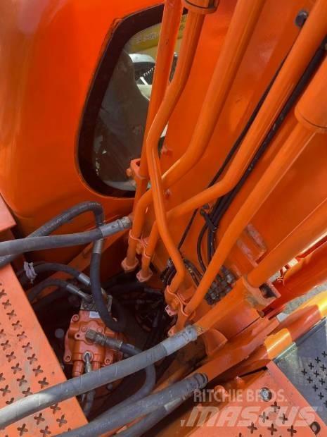 Doosan DX225LC-9C Pásové rýpadlá