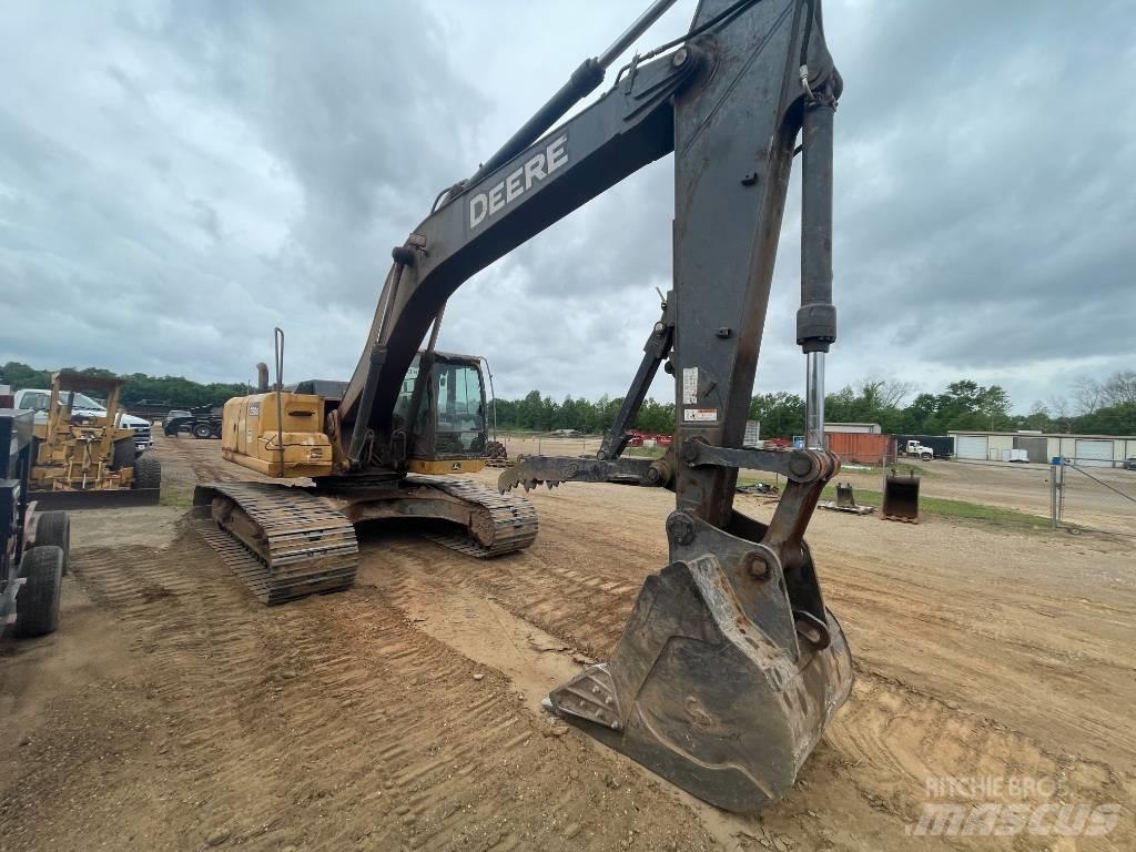 DEERE 250G LC Pásové rýpadlá