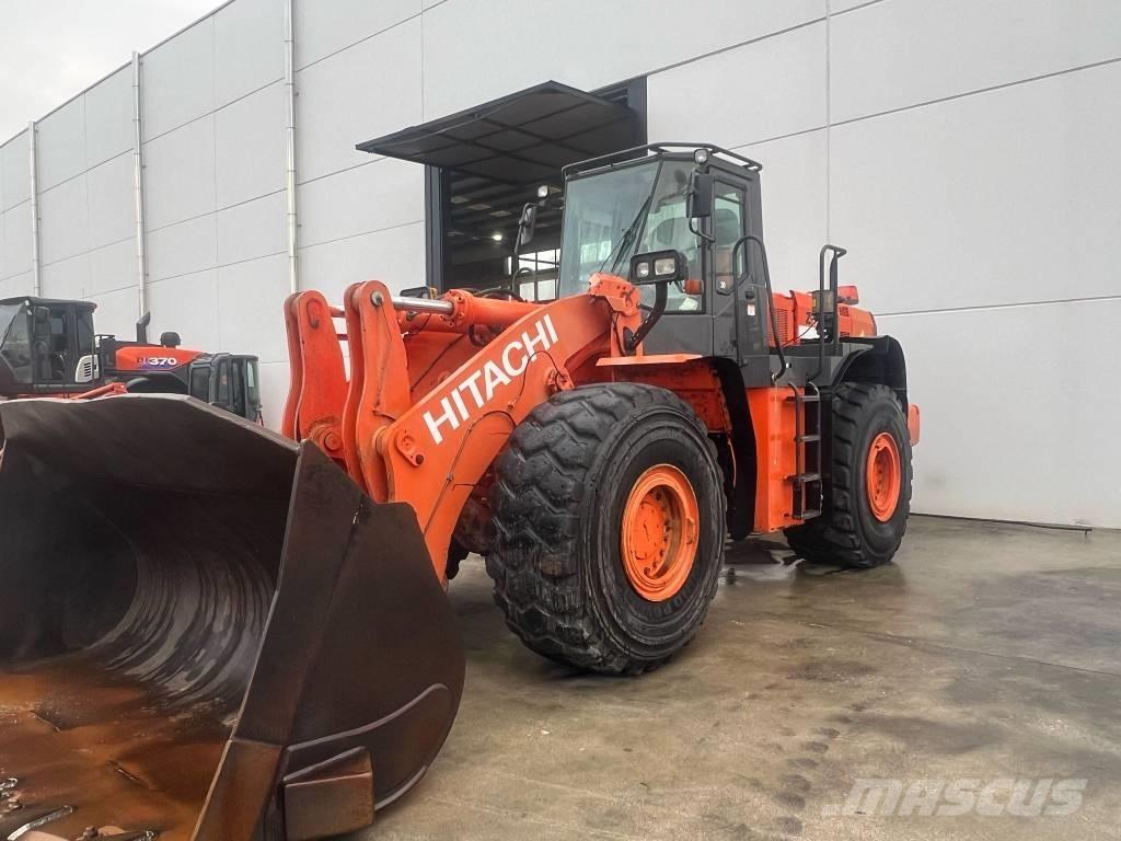 Hitachi ZW 330 Kolesové nakladače