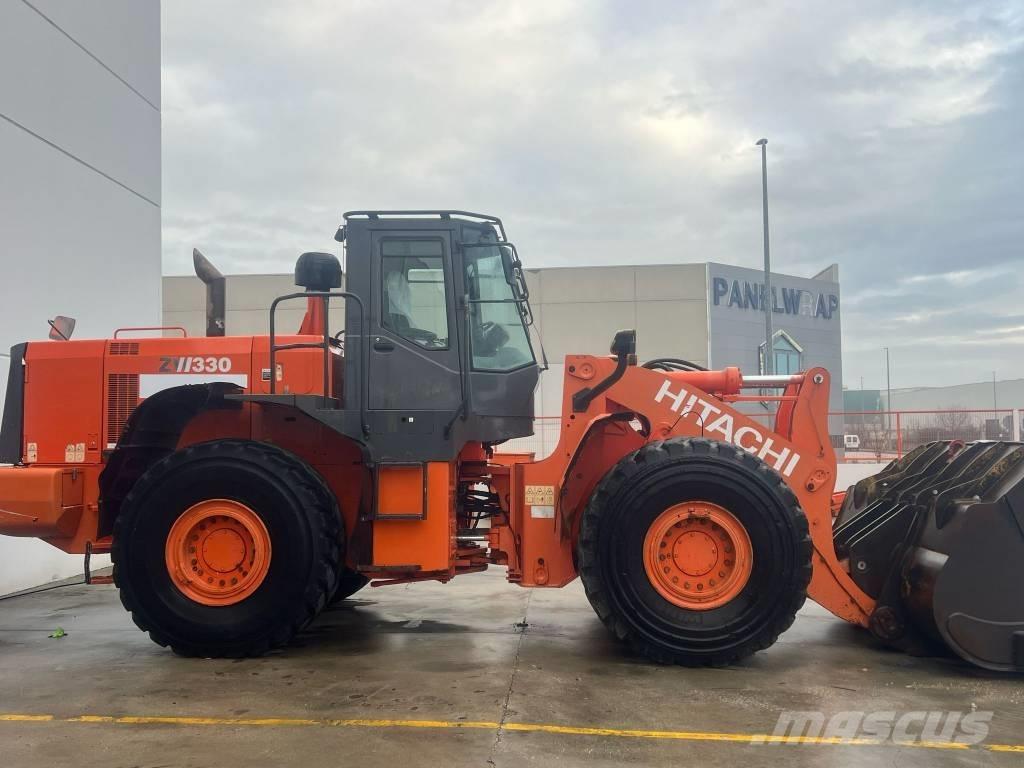 Hitachi ZW 330 Kolesové nakladače