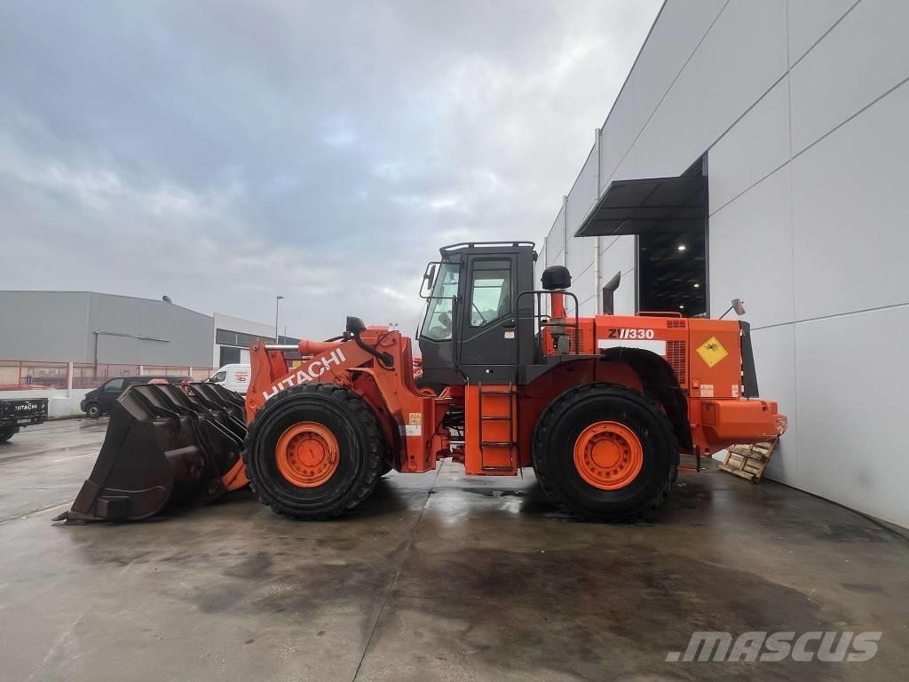 Hitachi ZW 330 Kolesové nakladače