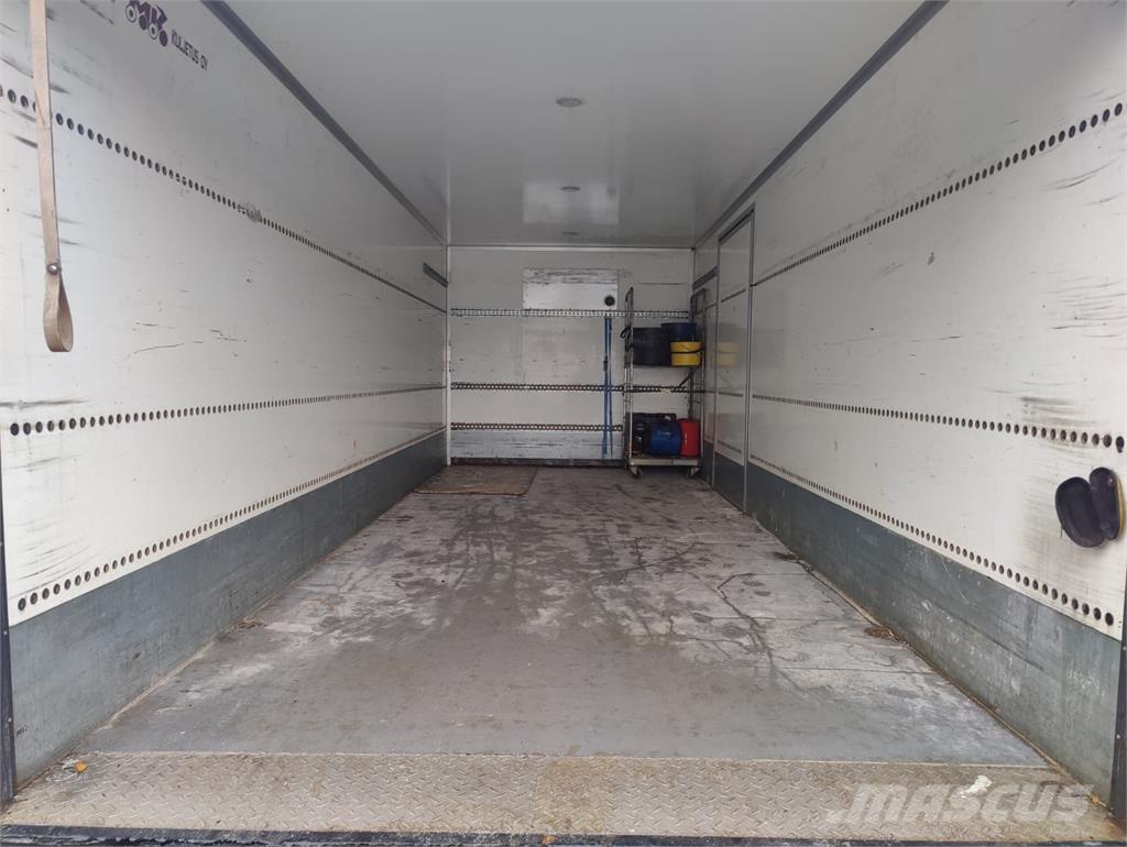 Volvo FL 250 Skriňová nadstavba