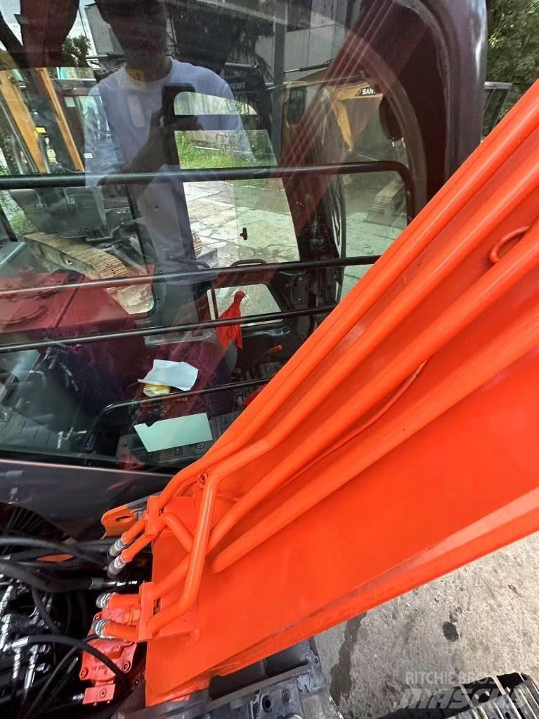 Hitachi ZX 70 Pásové rýpadlá