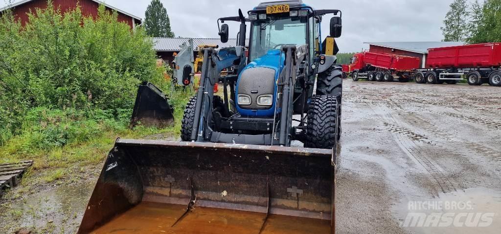 Valtra A85 Traktory