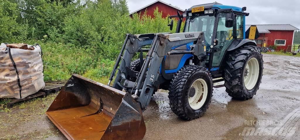 Valtra A85 Traktory