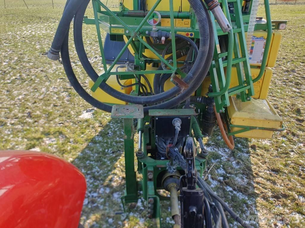 John Deere 840 Ťahané postrekovače