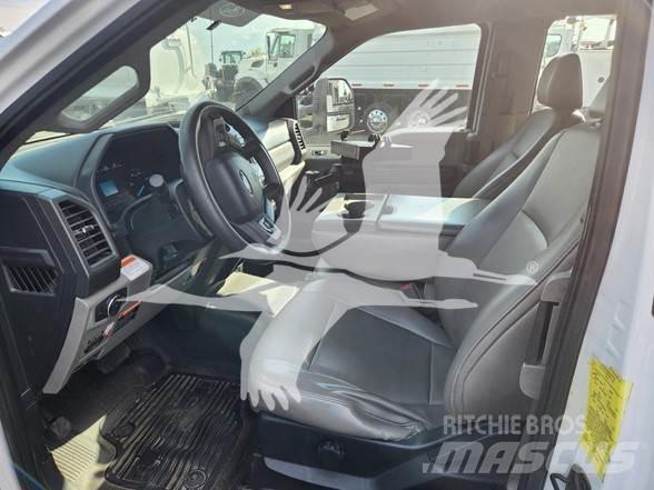 Ford F550 Stavebníctvo - ostatné