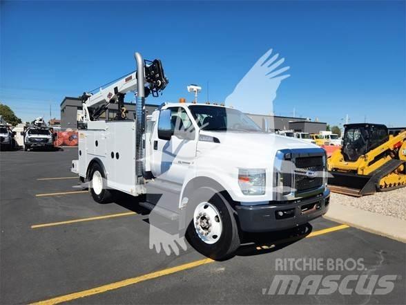 Ford F750 SD Stavebníctvo - ostatné