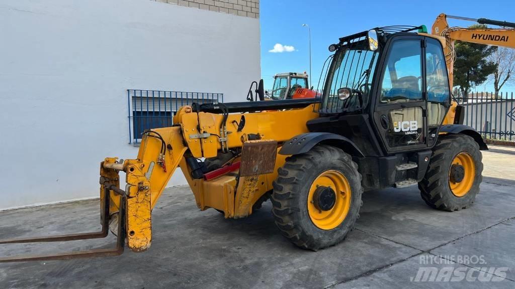 JCB 540-140 Teleskopické manipulátory