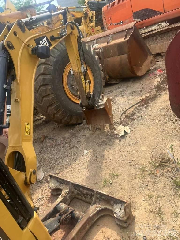 CAT 301.7 Mini rýpadlá < 7t