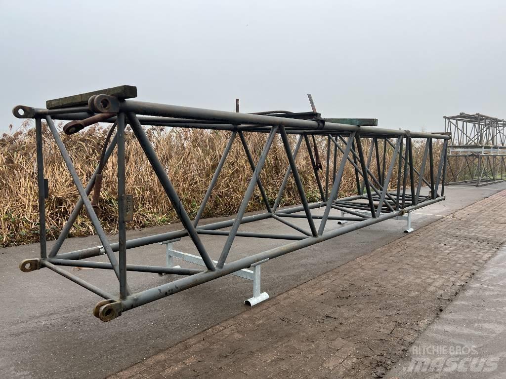 Hitachi KH 300 Diely a zariadenia žeriavov