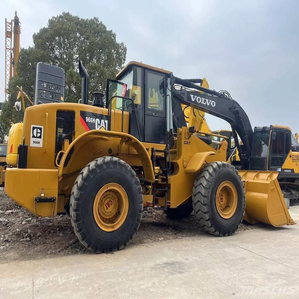 CAT 966h Kolesové nakladače