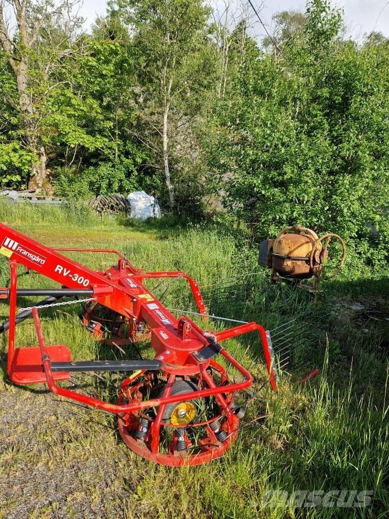 Fransgård RV 300 Obracače a zhrabovače sena