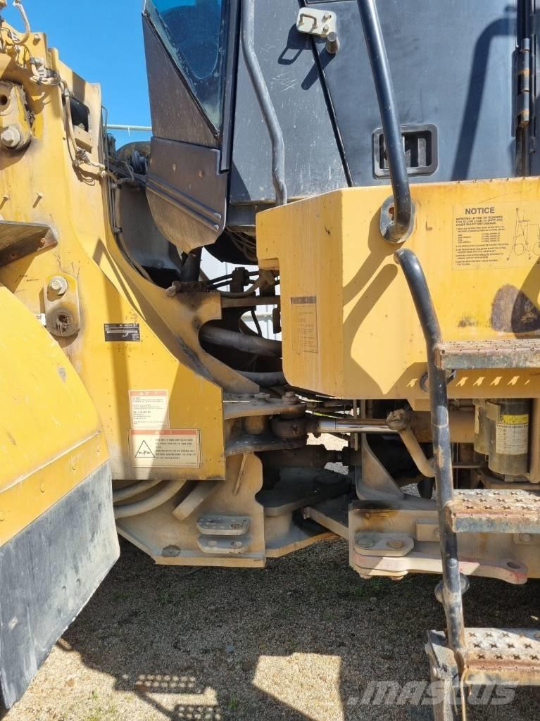 CAT 966 G II Kolesové nakladače