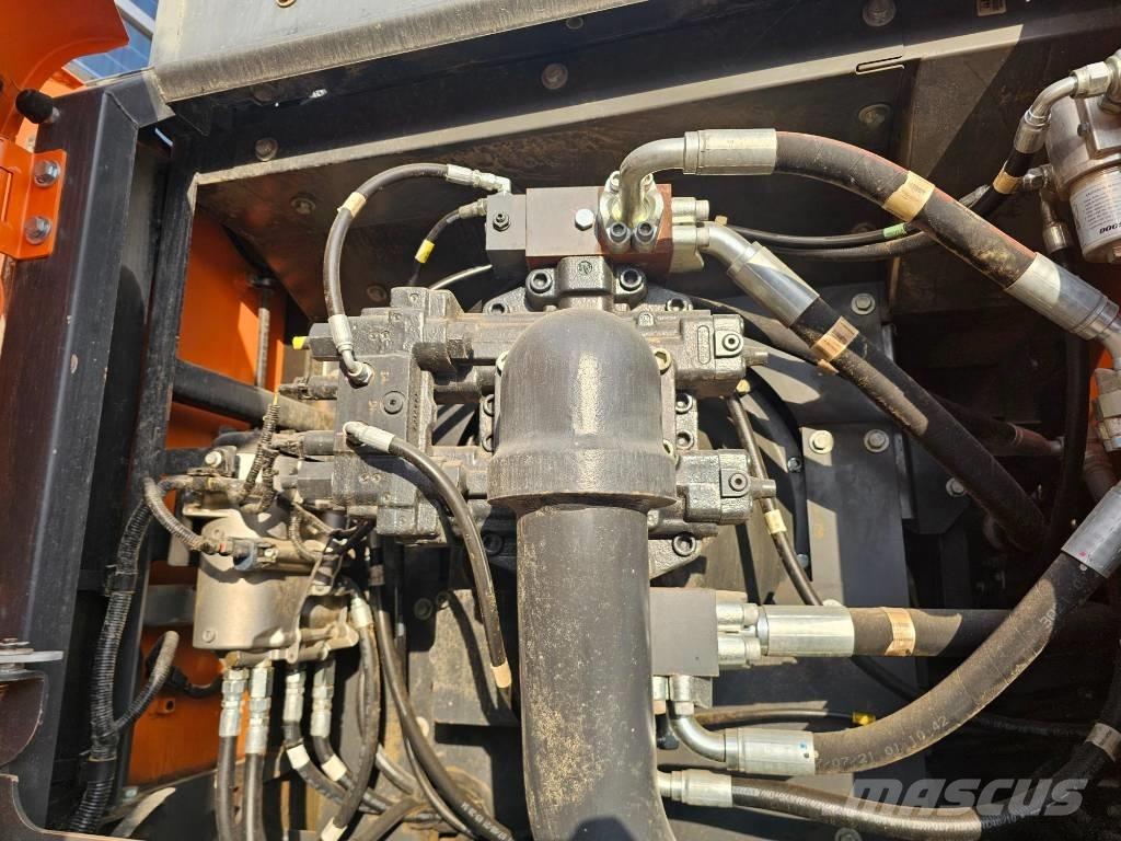 Doosan DX 380 LL-5 Pásové rýpadlá