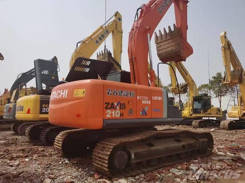 Hitachi ZX 210 Pásové rýpadlá