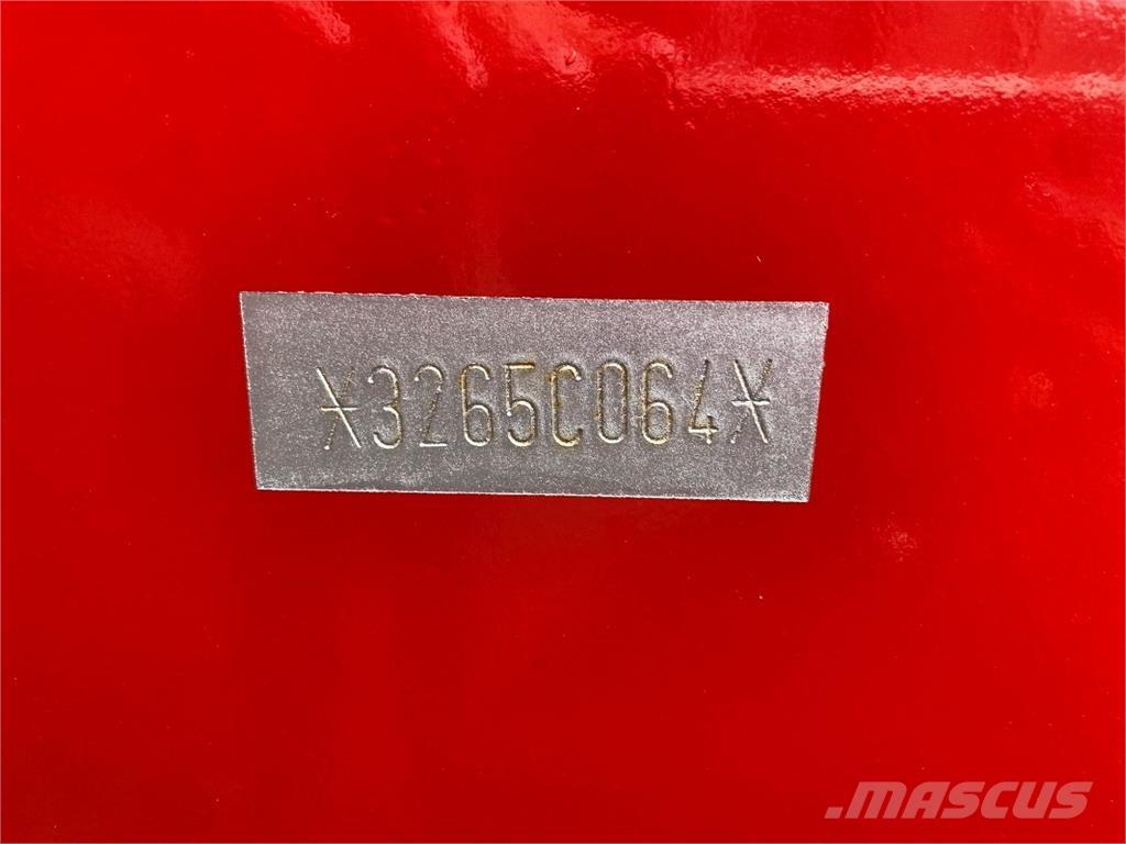 Schäffer 2630 SLT Šmykom riadené nakladače