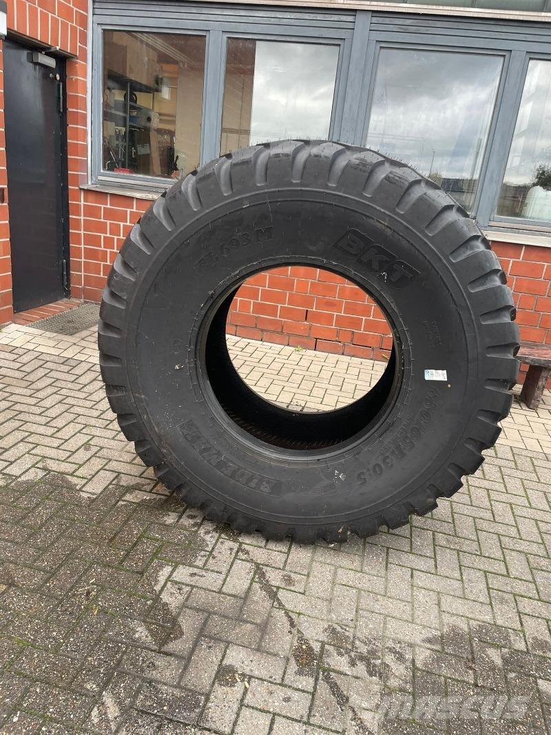 BKT 650/65R30,5 Pneumatiky, kolesá a ráfiky