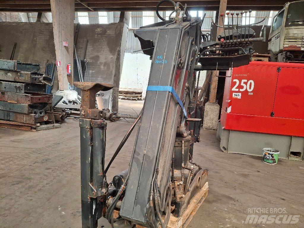Atlas AK 4002 Nakladacie žeriavy
