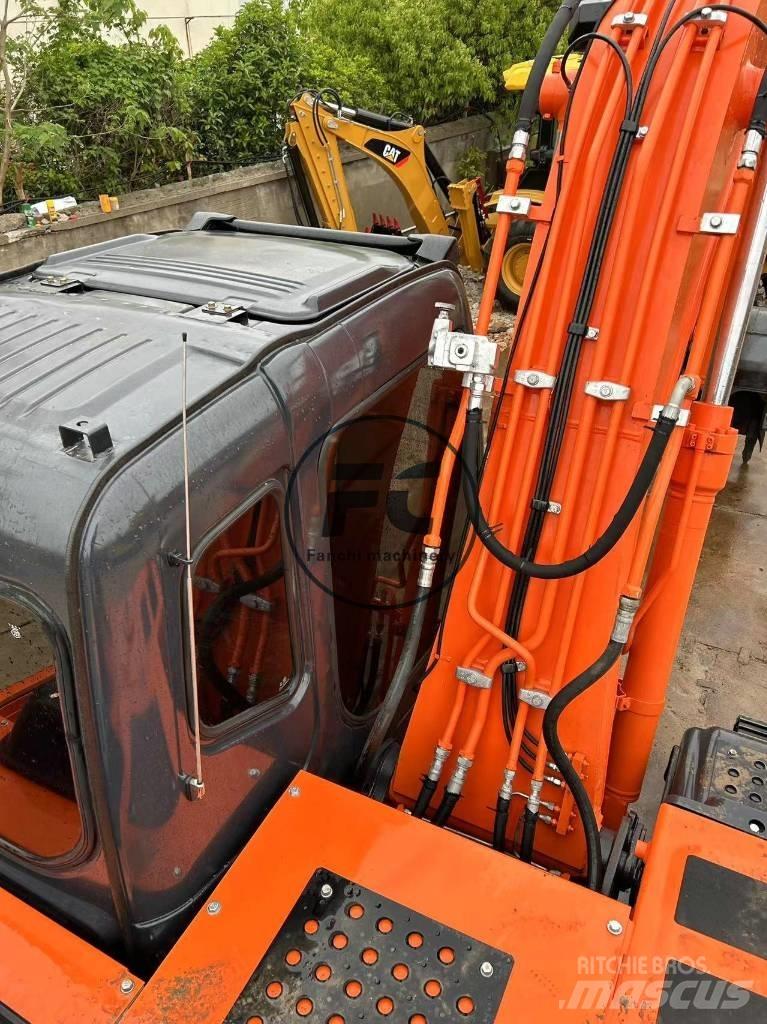 Hitachi ZX 120 Pásové rýpadlá