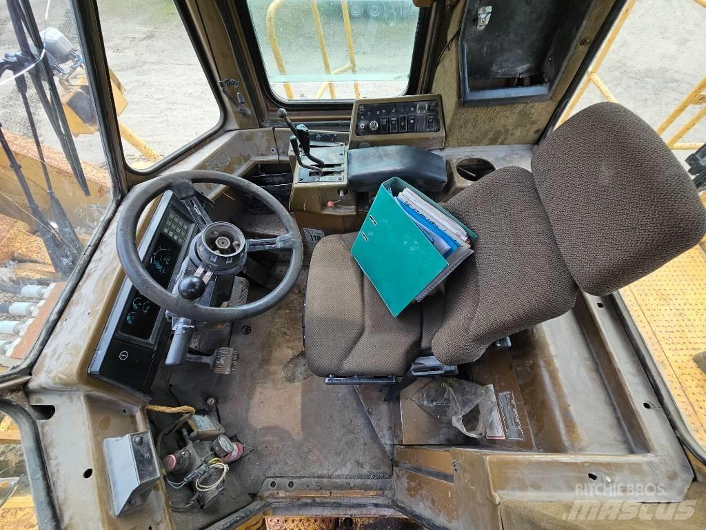 CAT 992 D Kolesové nakladače