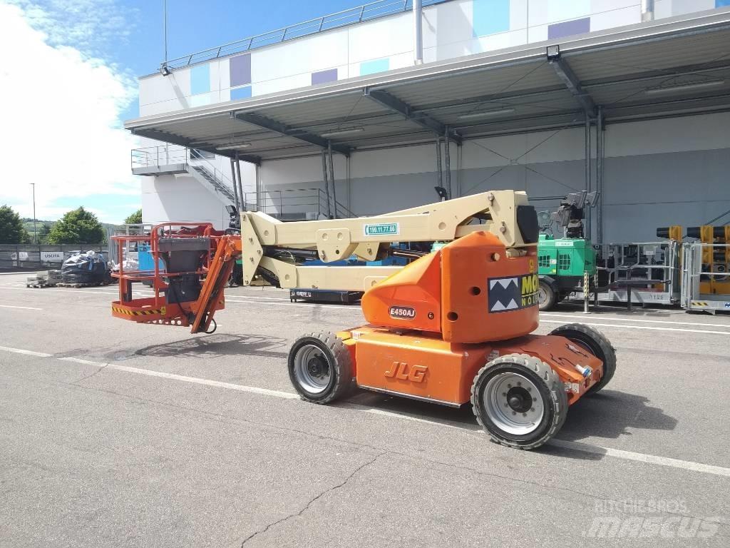 JLG E 450 AJ Kĺbové plošiny