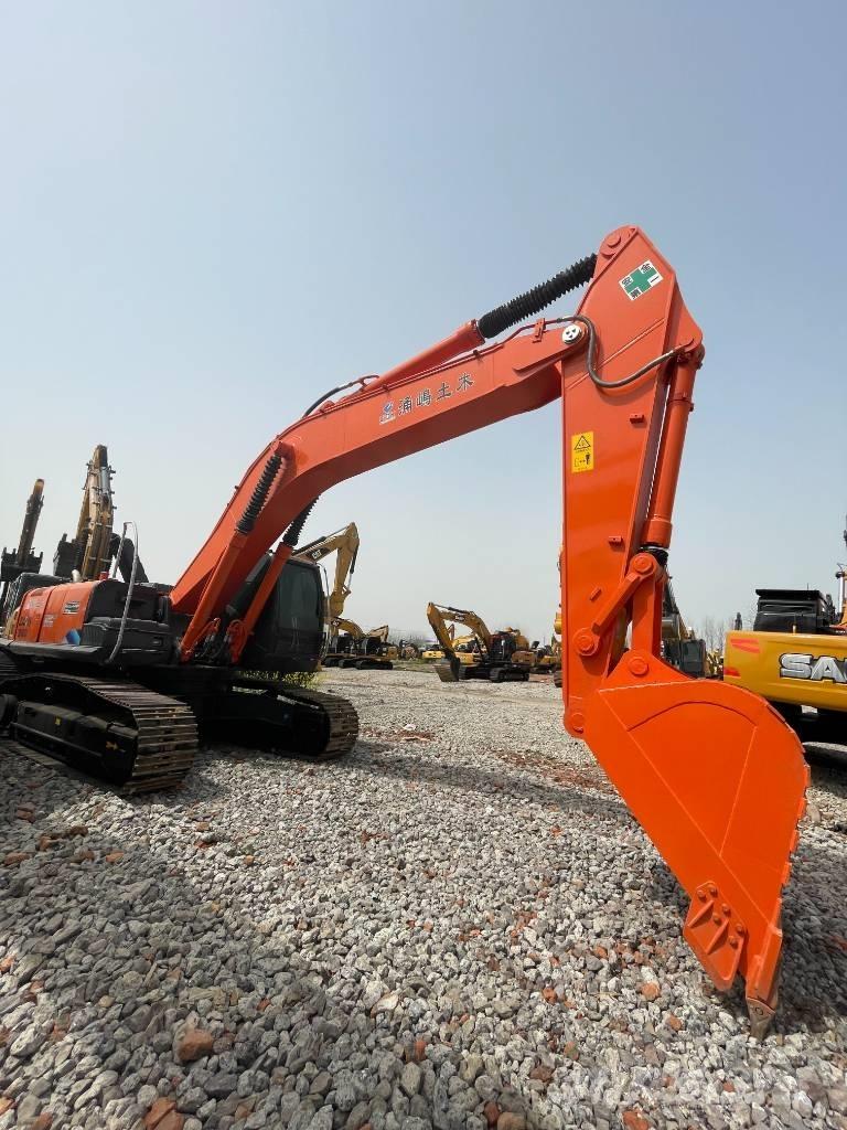 Hitachi ZX 360 Pásové rýpadlá